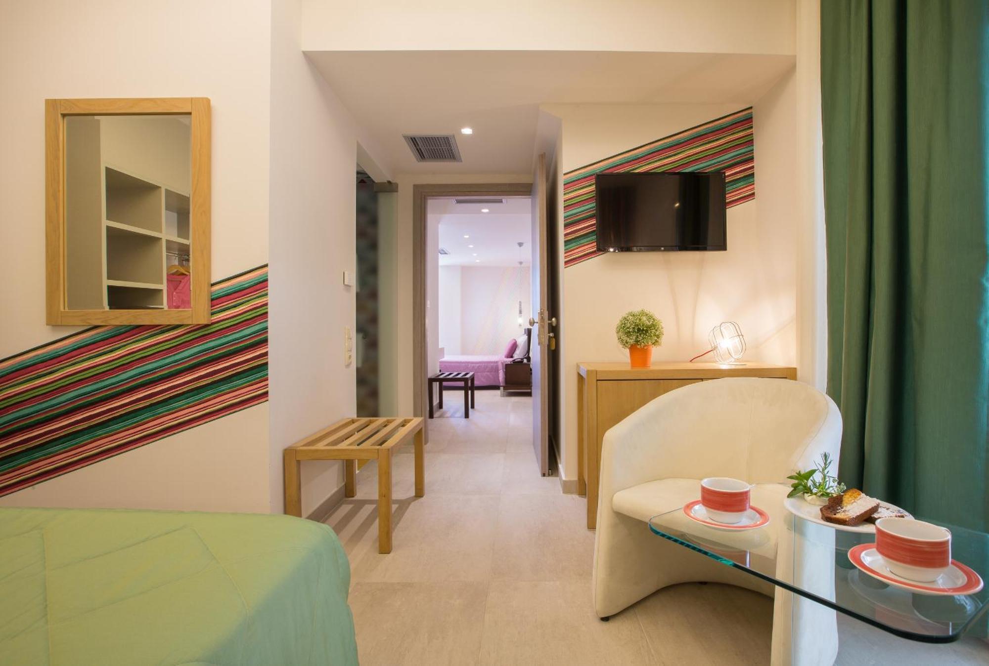 Flisvos Royal Hotel & Suites Tolo Bilik gambar
